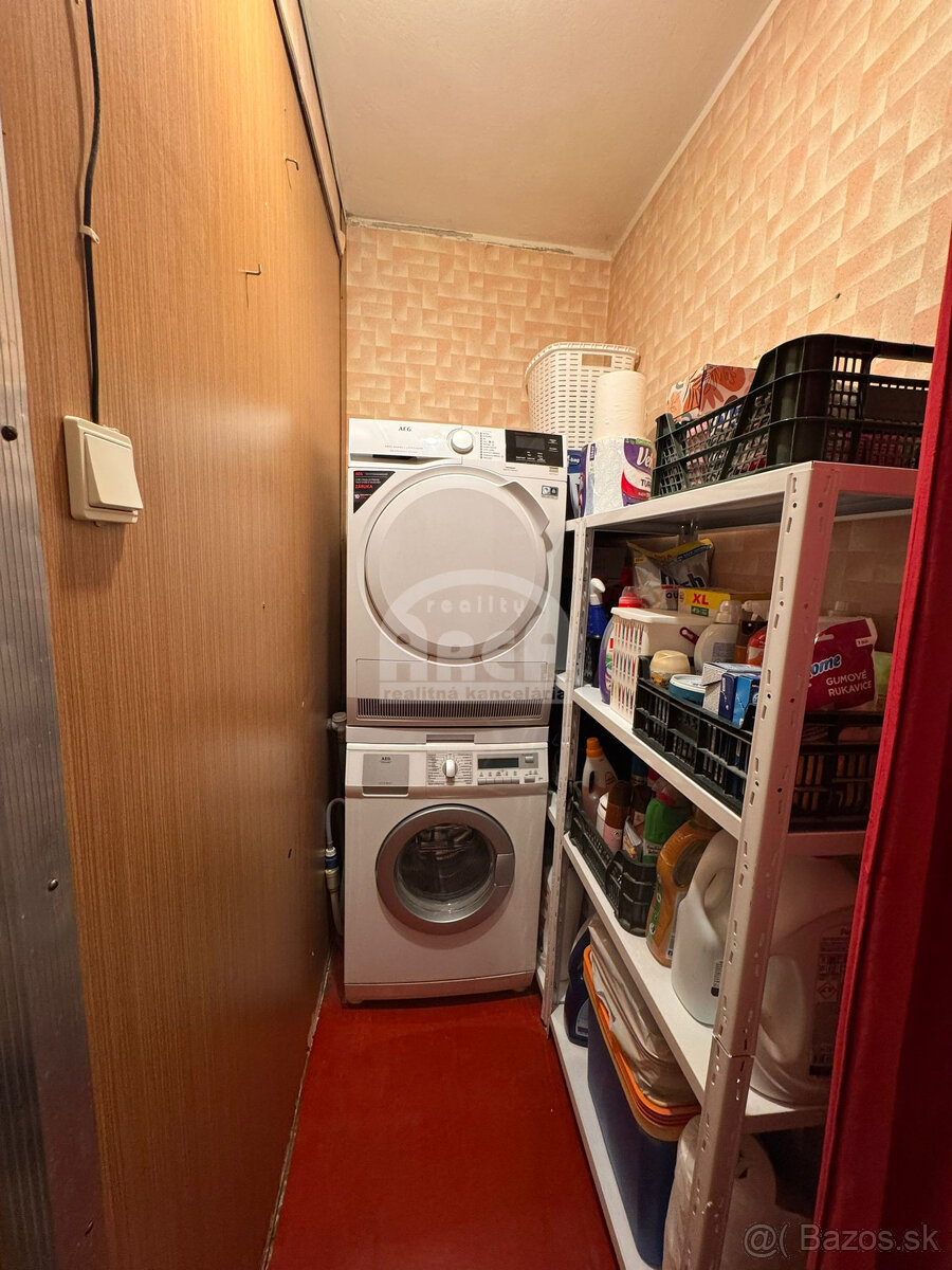 Priestranný 5- izbový byt na sídlisku Východ v Michalovciach - 12