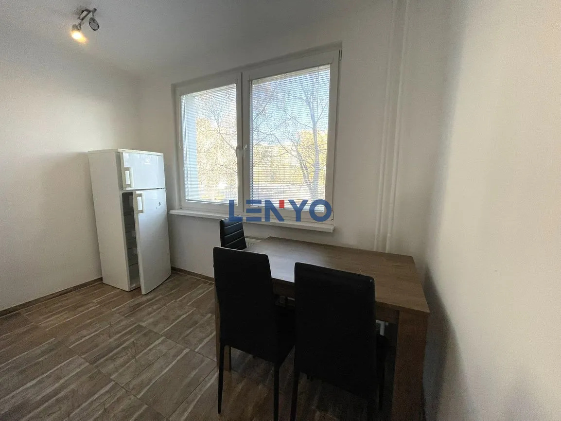 Prenájom - Veľký 2,5-izbový byt 64m² s balkónom - 12