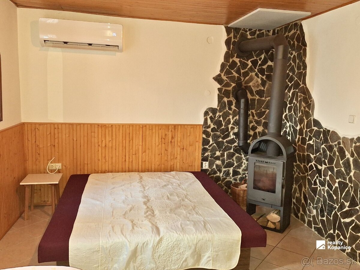 Chalupa na polosamote, Brezová pod Bradlom - 12