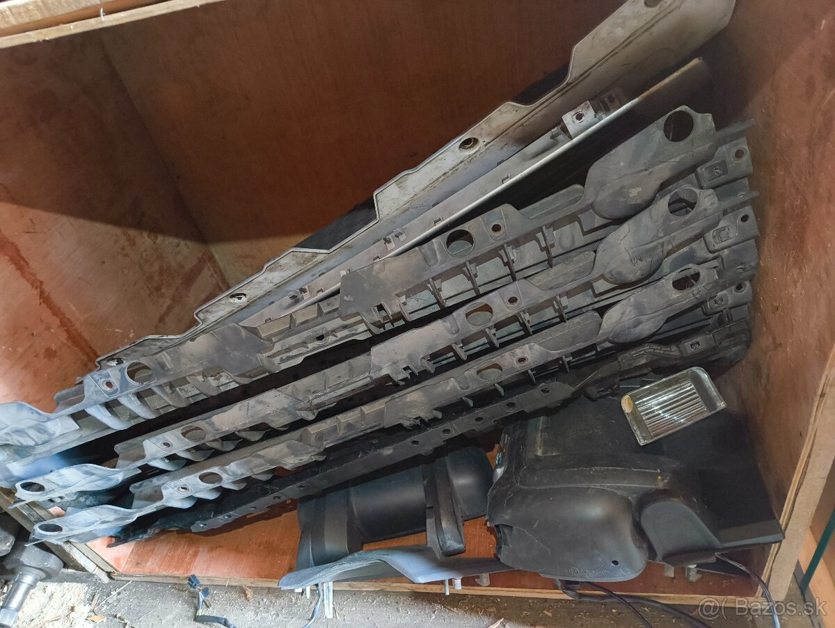 Predám náhradné diely rozpredám - 12