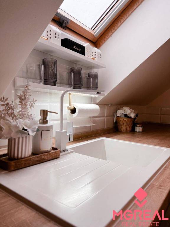 Polyfunkčná budova Bošany - 12