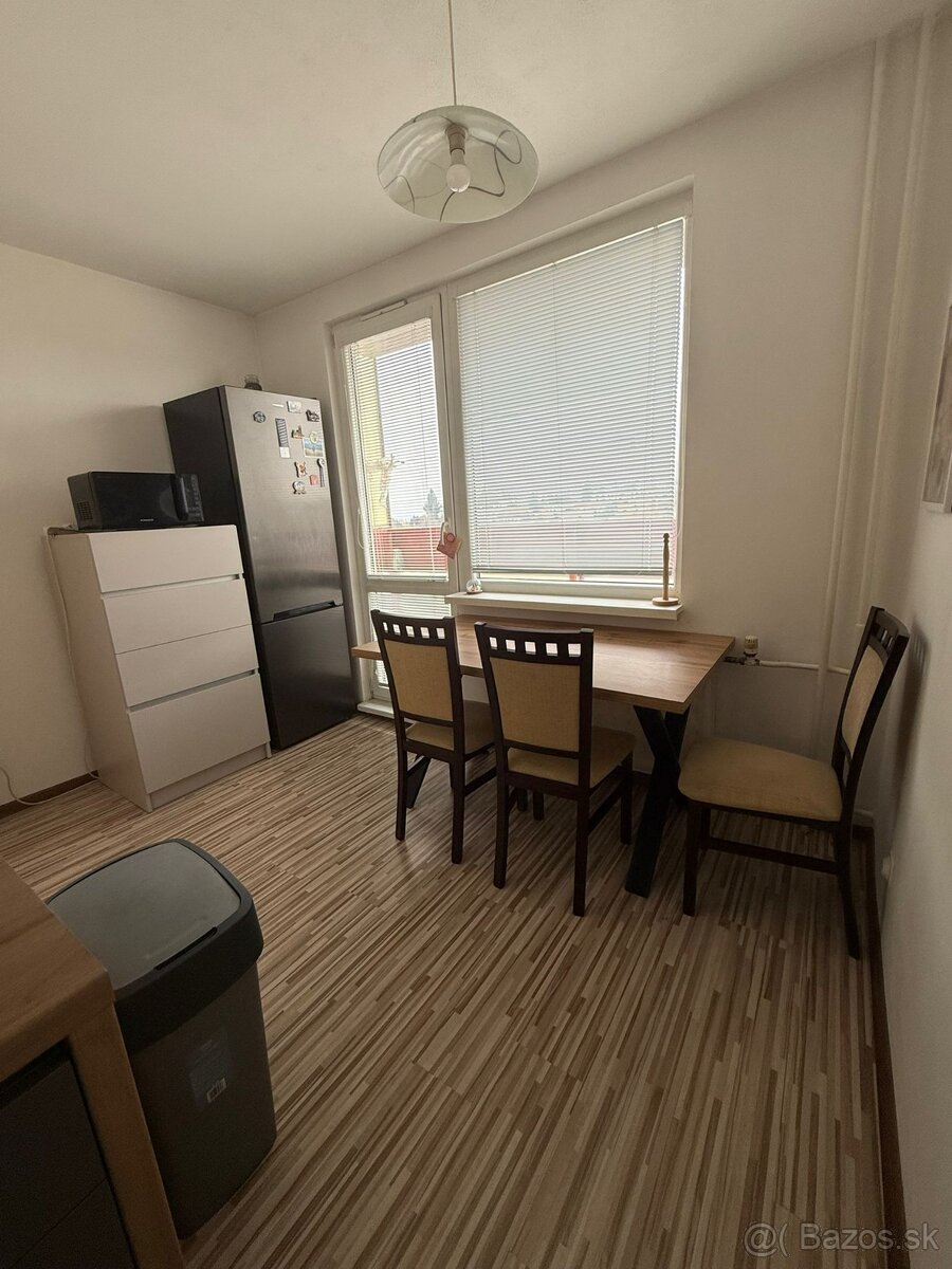 2-izbovy byt v centre na prenájom. - 12