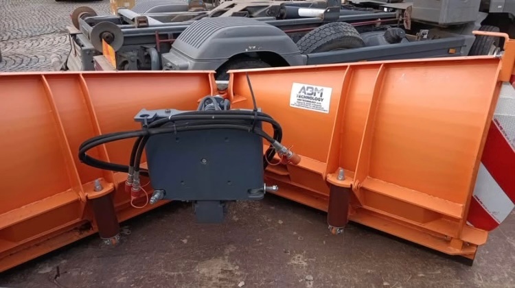 Multicar Čelní otočná sněhová radlica 2m. - 12