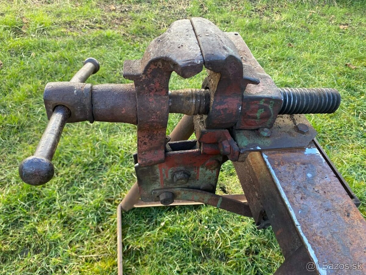 Kováčsky zverák - 12