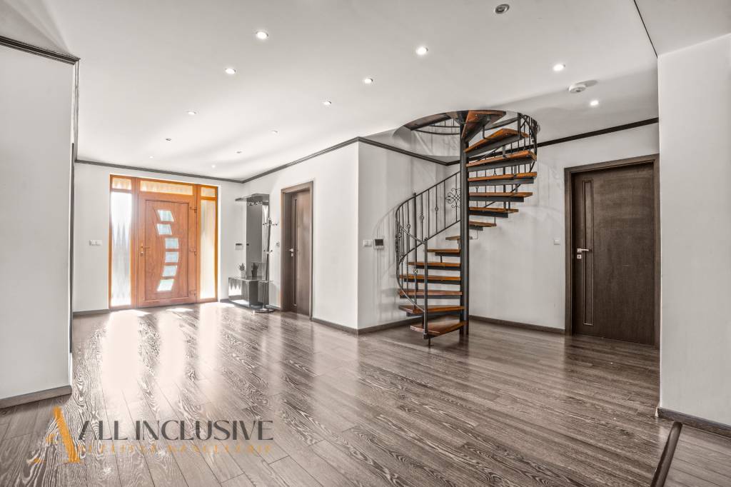 ALL INCLUSIVE | NA PREDAJ LUXUSNÝ 5-IZBOVÝ RODINNÝ DOM | TOP - 12