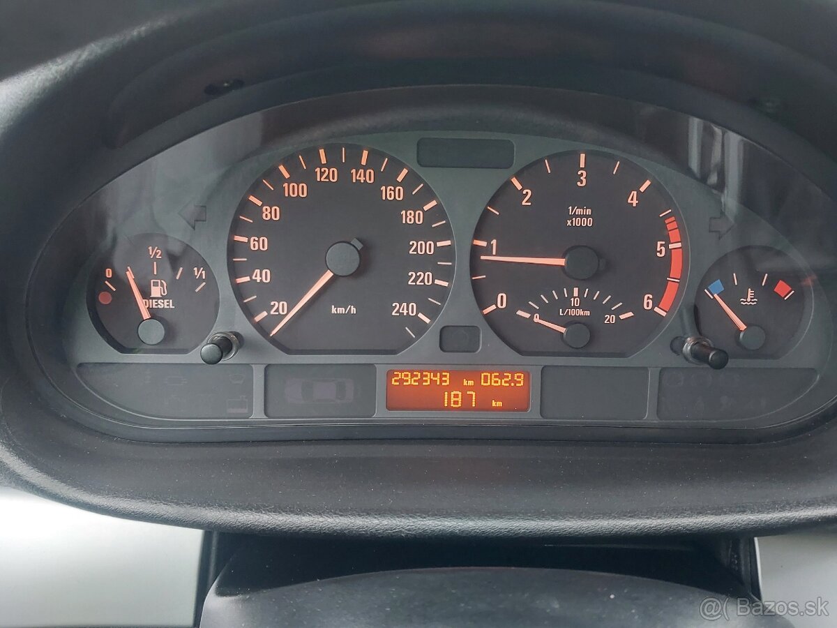 BMW 330d ///M paket - 12