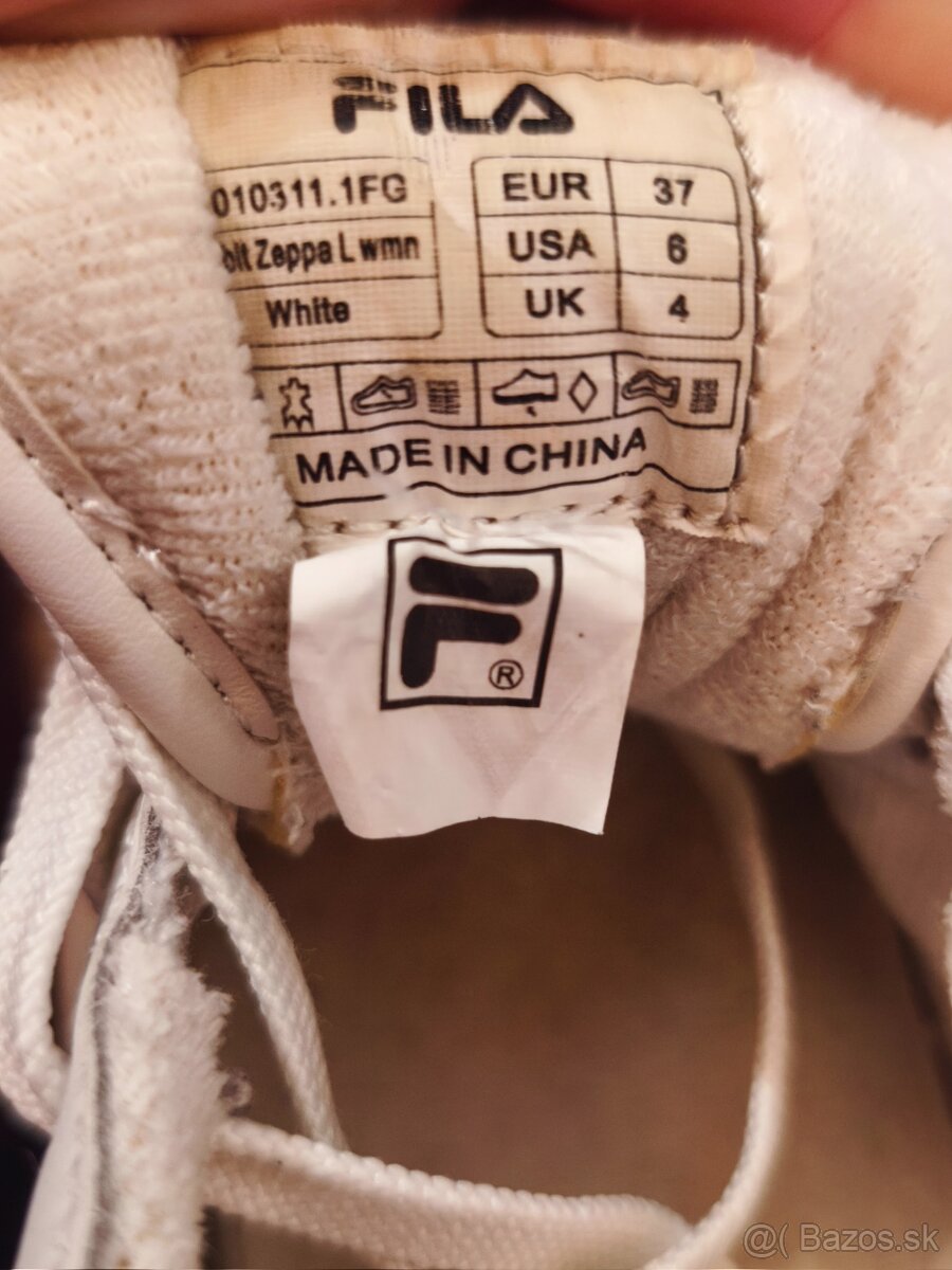 Nike, Adidas, Reebok - 12