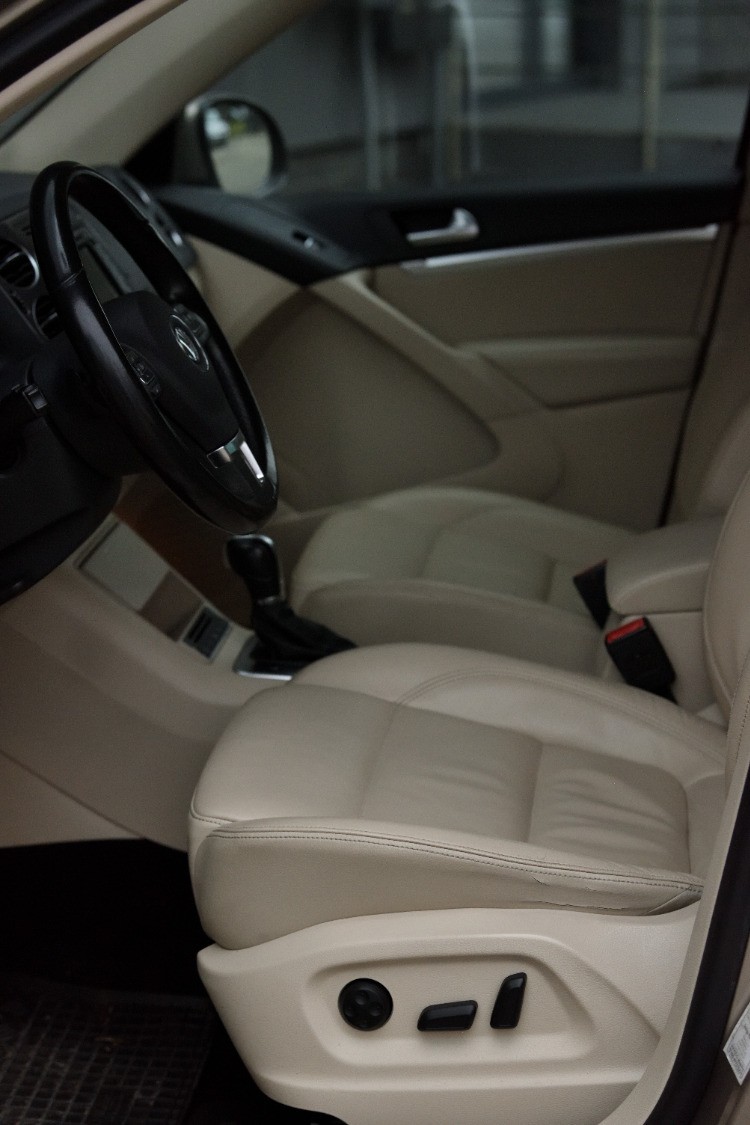 Volkswagen Tiguan 2.0 CR TDI 4-Motion R-LINE 177k DSG - 12