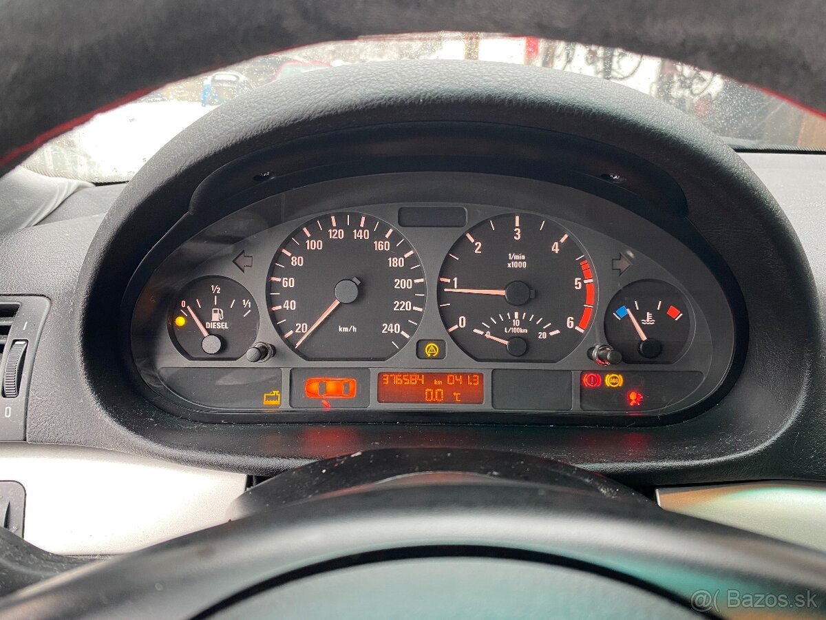 BMW E46 320d touring 110kw - 12