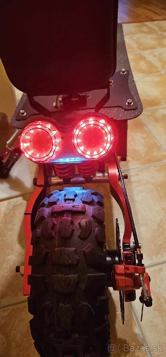 Bezior S2 elektrická kolobežka 2400 W. - 12