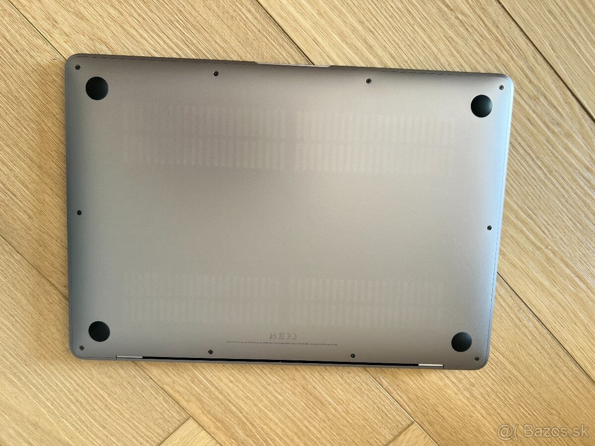 MacBook Air 13" Retina SK Vesmírne sivý 2019 / výborný stav - 12