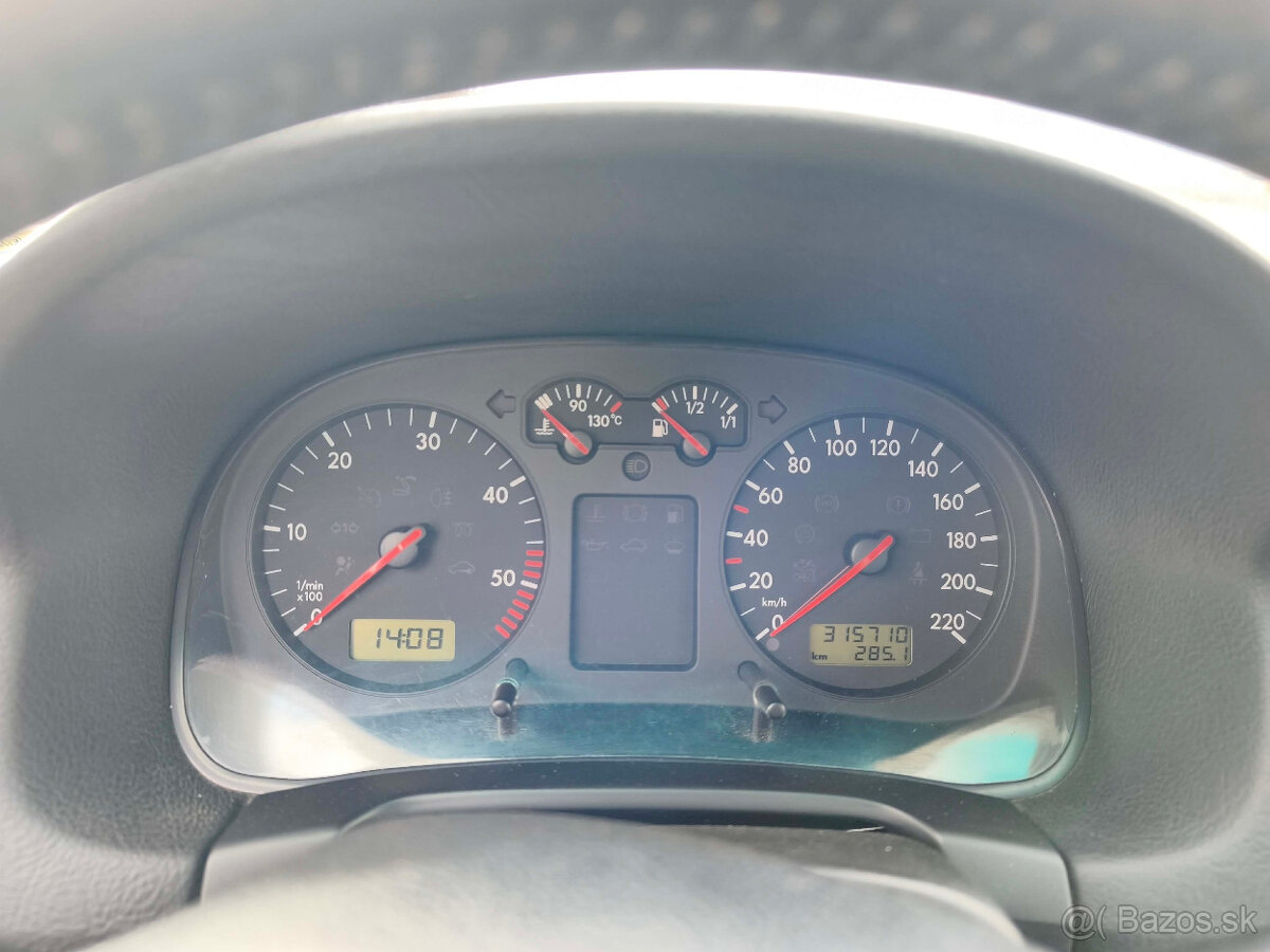 Volkswagen Golf IV 1.9 TDI (66 kW) - 12