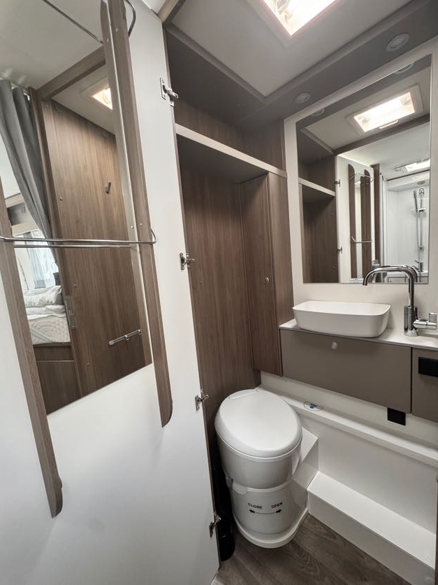 Carado T447 Edition PRO+ 24, r. 2024, manuál, DPH - 12