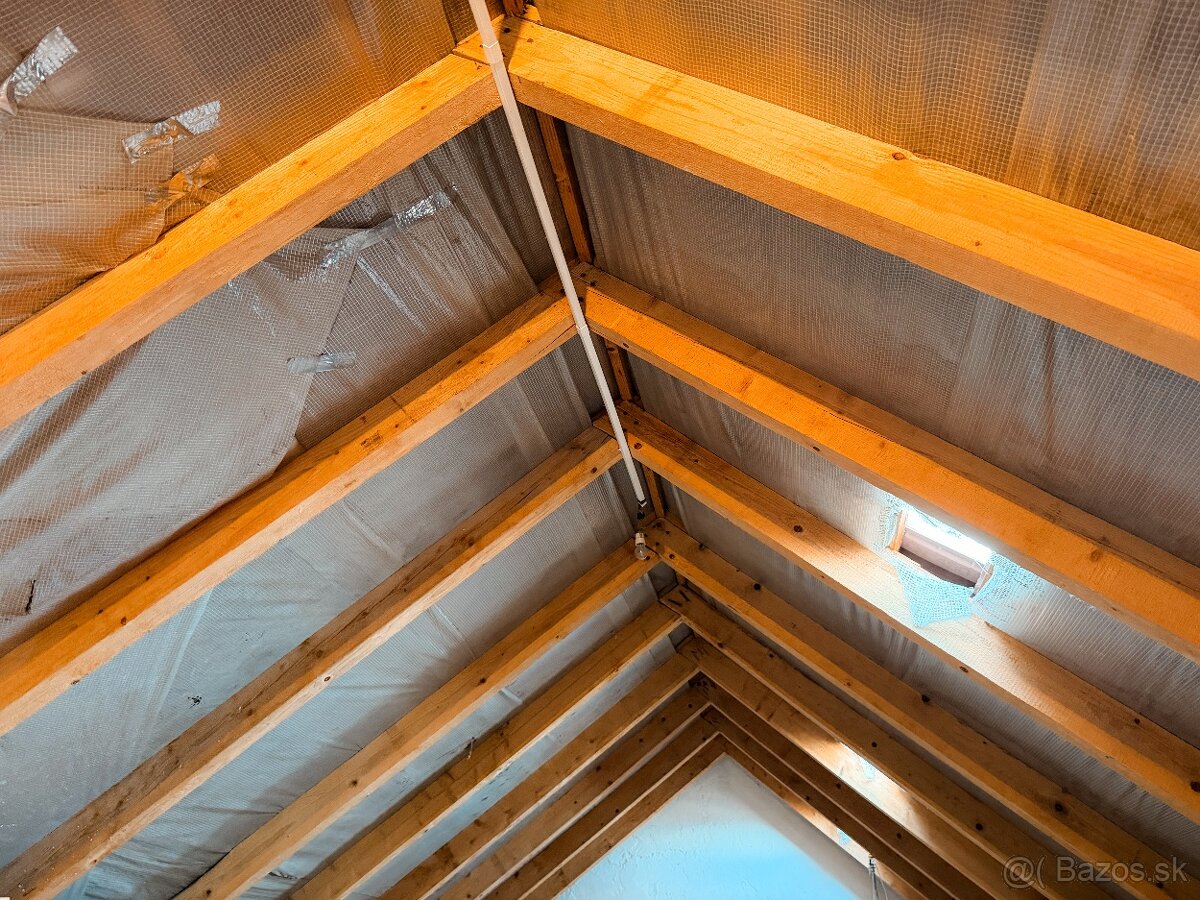 Priestranný dom s veľkorysým pozemkom - 12