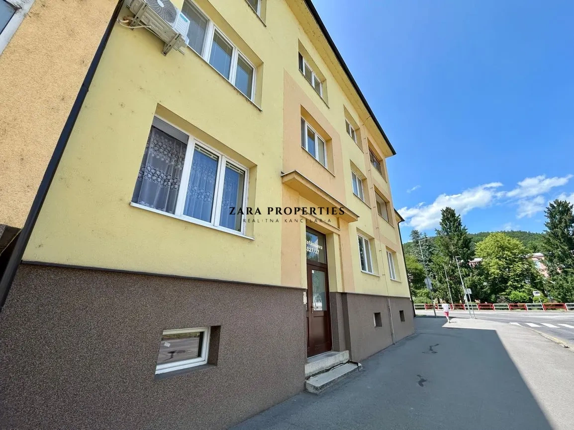 3 izbový byt v TEHLOVEJ bytovke, Púchov - 12