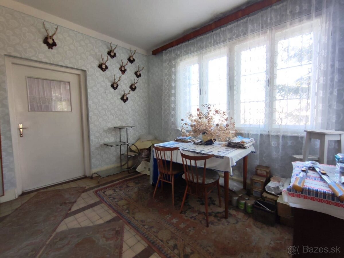 Predám priestranný dom v meste Zlaté Moravce - 12
