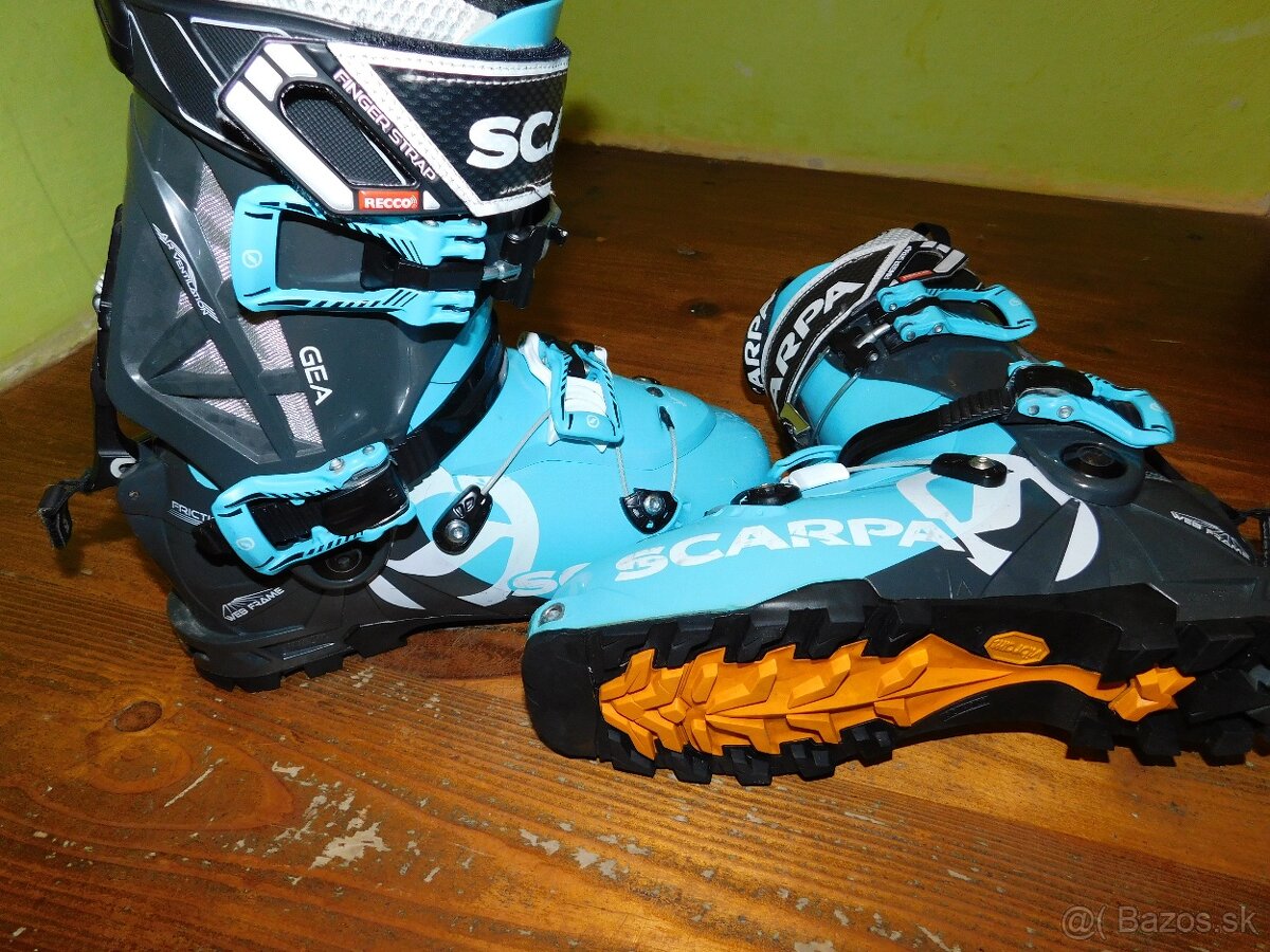 Scarpa č-39/40 - 12