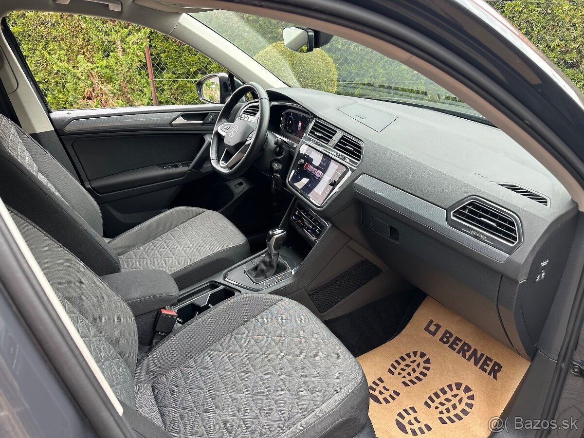 VW Tiguan 1.4 TSI 110kW + plug-in hybrid - 12