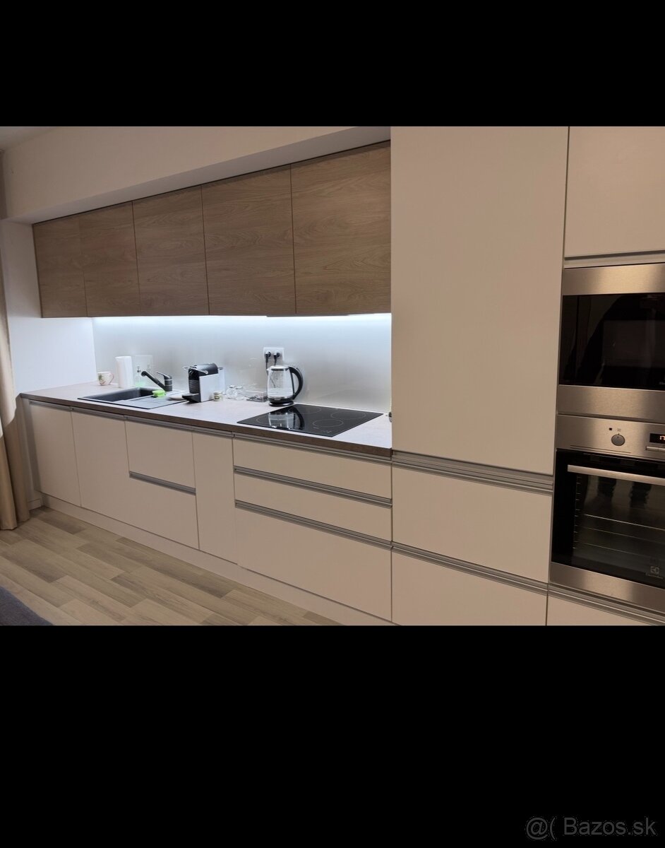 Jedinečný 1-izbový byt pod Slavínom - 12