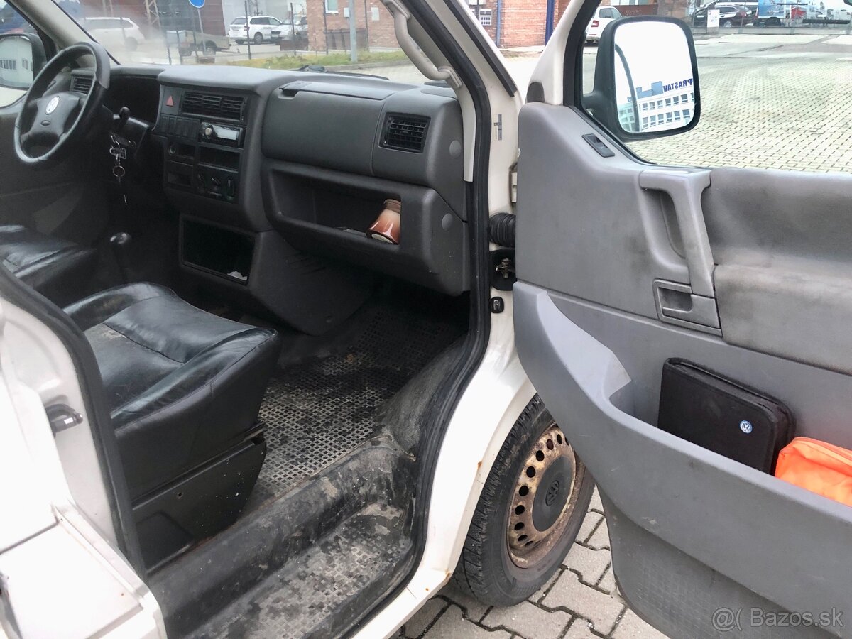 VW Transporter T4, 2.5 TDi 65kW - 12