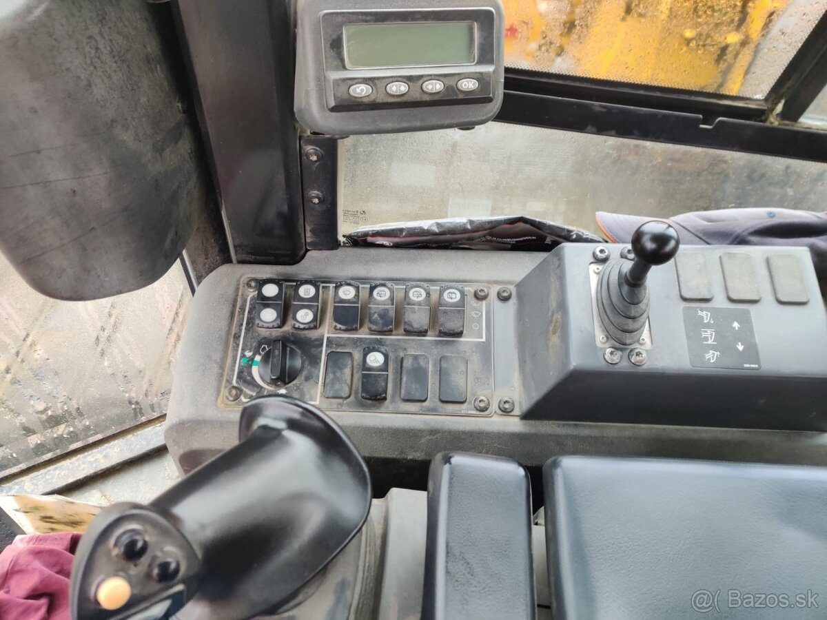 Pásový DOZÉR CAT D6K LGP - 12