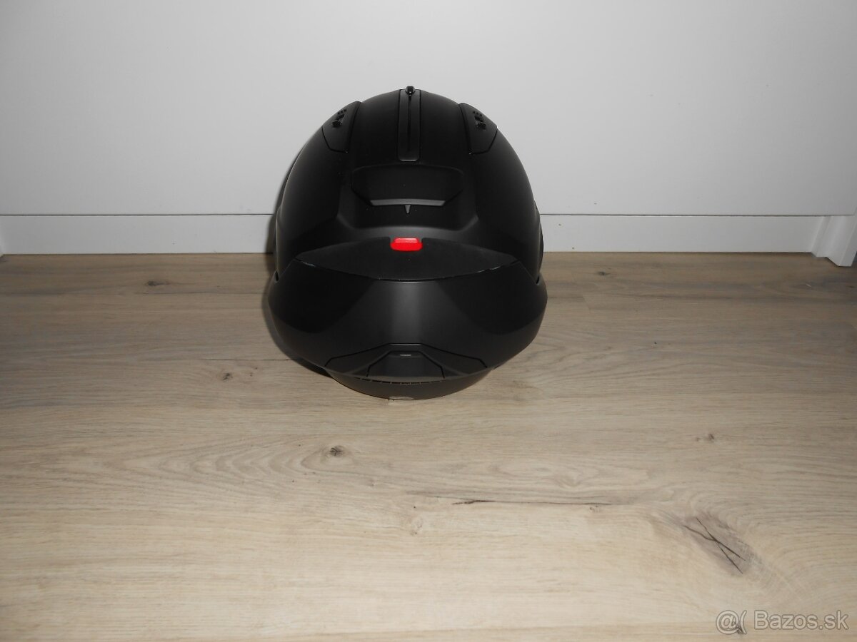 Predam krasnu novu moto prilbu znacky SHARK EVO GT BLANK MAT - 12