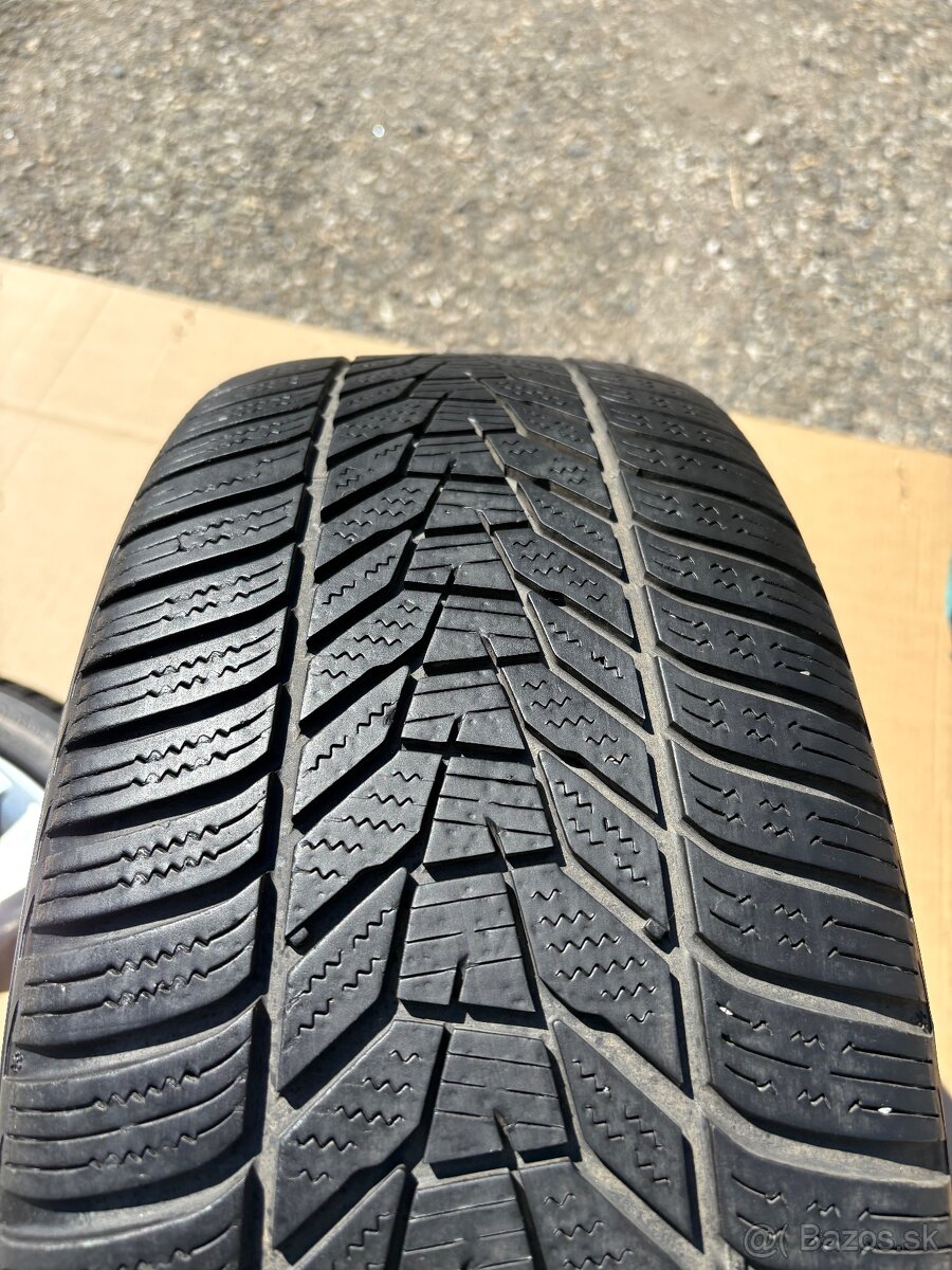 Neptune alu R18 225/40r18 - 12