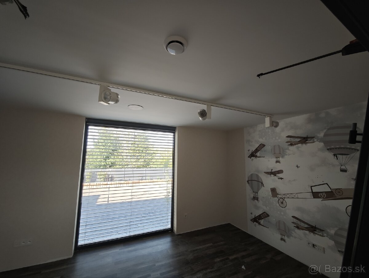 Kolajnicove svetla GLOBAL - 12