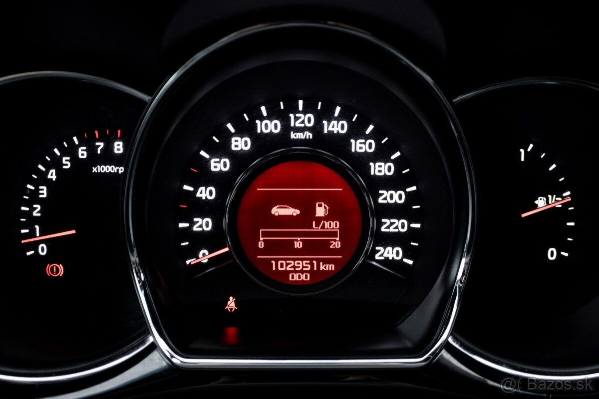 Kia Ceed SW 1.6 GDi - 12