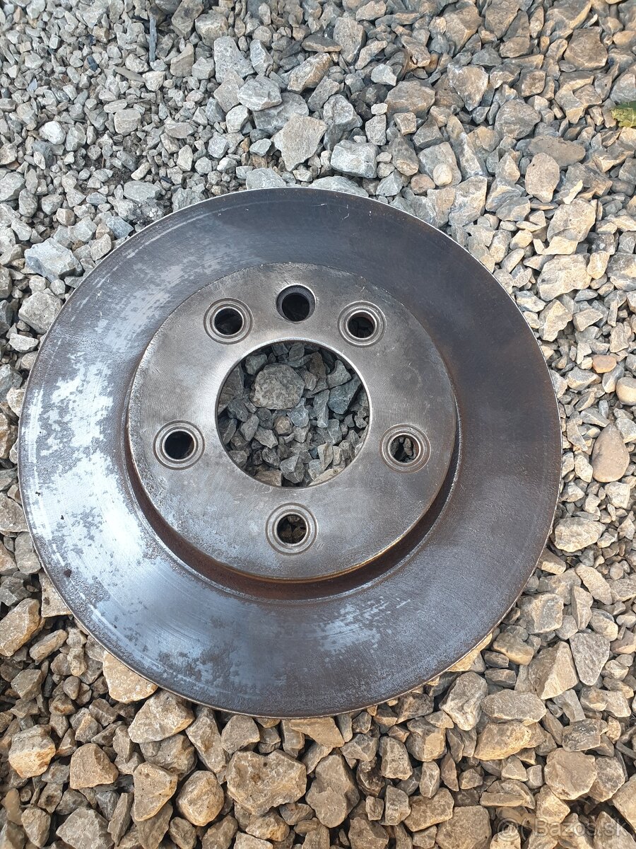 Rozpredam Vw Touareg 3,2 benzin 162kw - 12