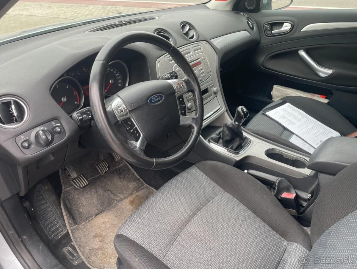 Ford Mondeo Combi 1.8 TDCI - 12