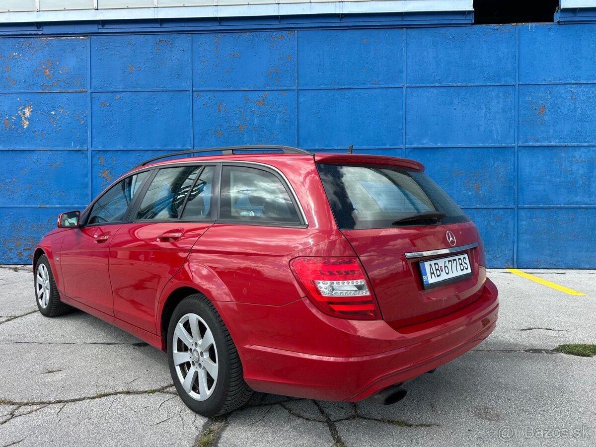 Mercedes-Benz C 220 CDI - 12