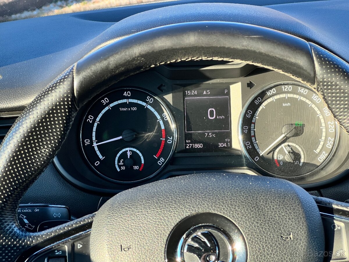 Škoda Octavia Combi 2.0 TFSI RS DSG - 12