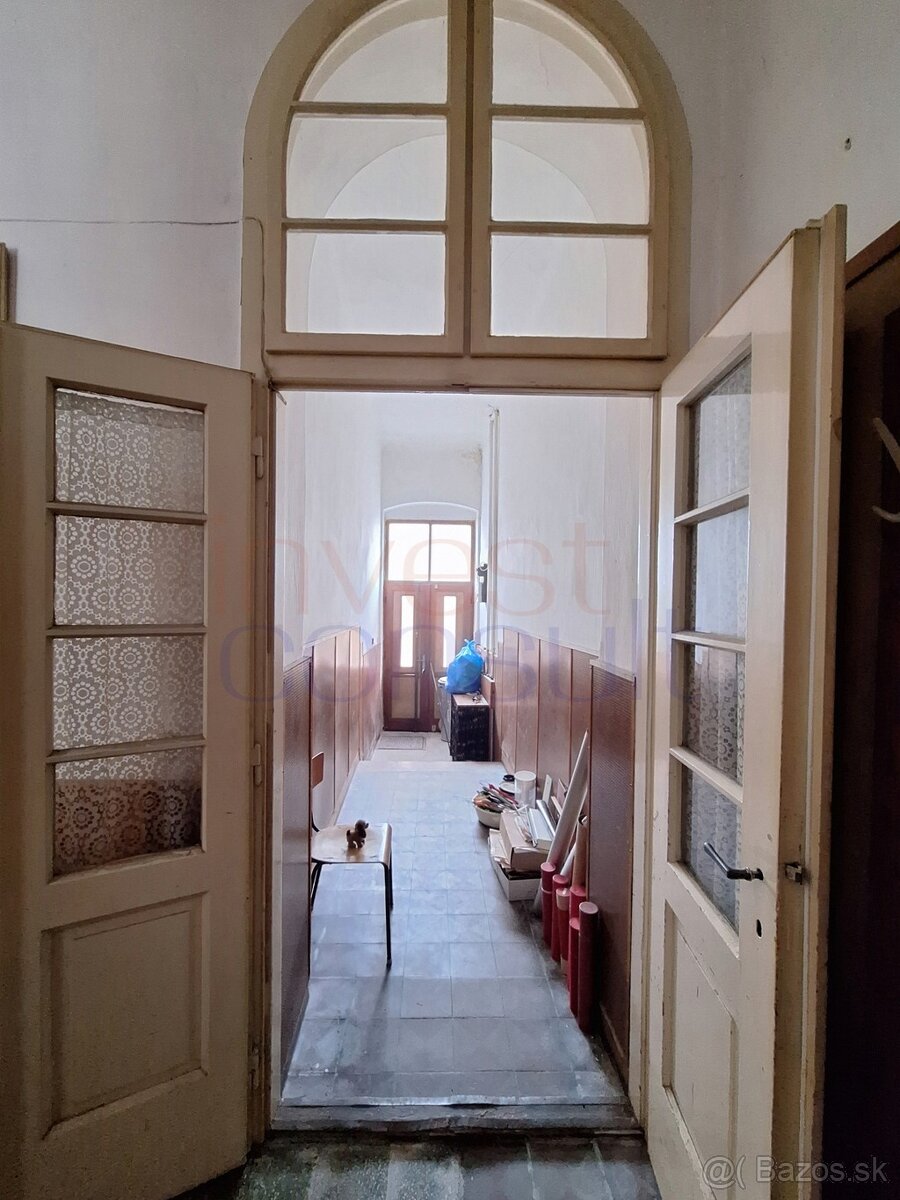 2342 NA PREDAJ MEŠTIANSKY DOM S PRÍJEMNOU ATMOSFÉROU V CENTR - 12