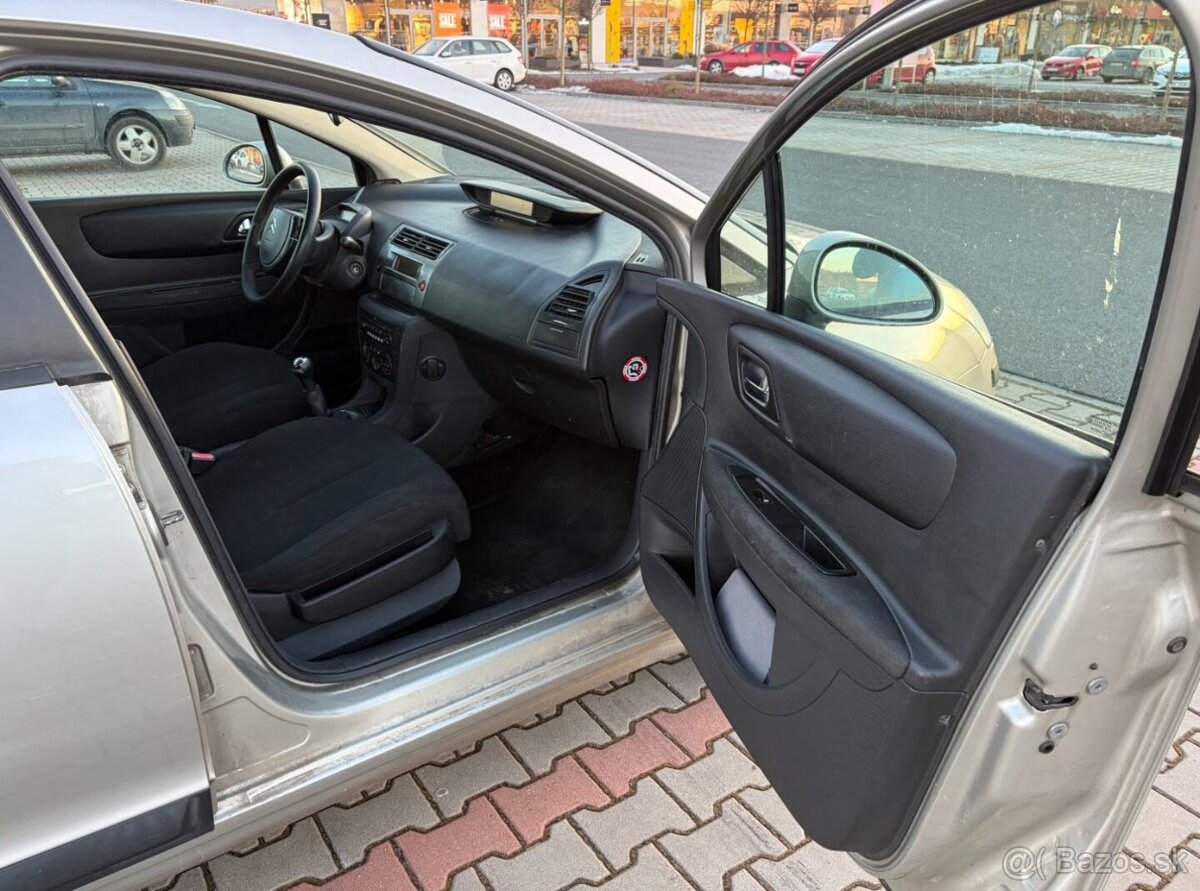 Citroen C4 1.4i 16V ČR STK 2/2028 - 12