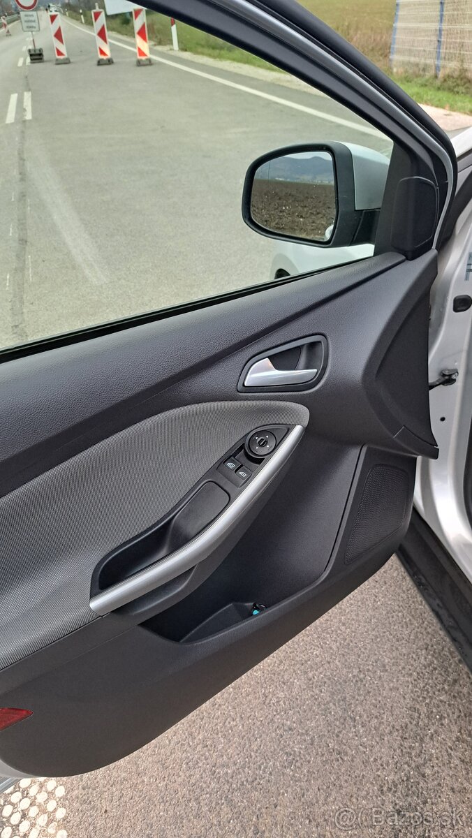 Predám Ford Focus - 12