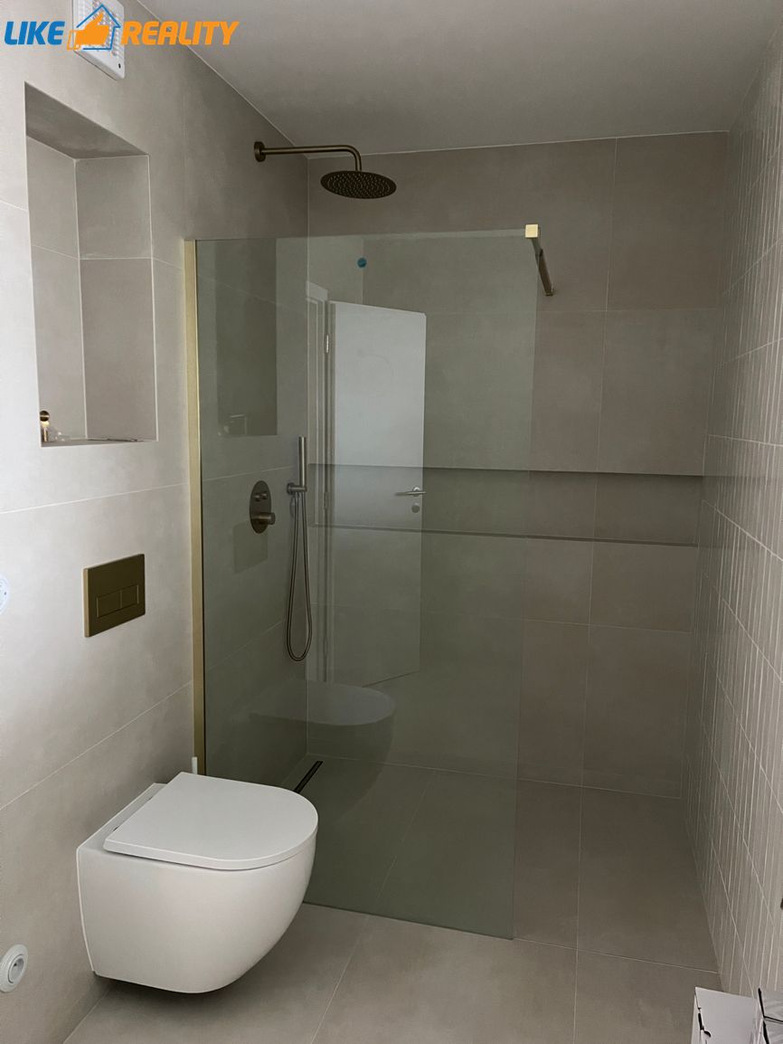 Prenájom veľkometrážneho 4izb. bytu na hranici Starého Mesta - 12