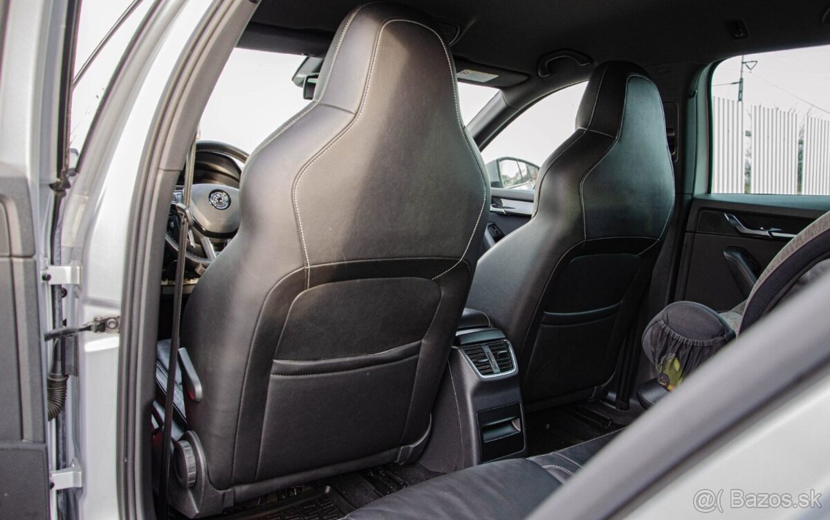 Škoda Octavia Combi 2.0 TDI RS - 12