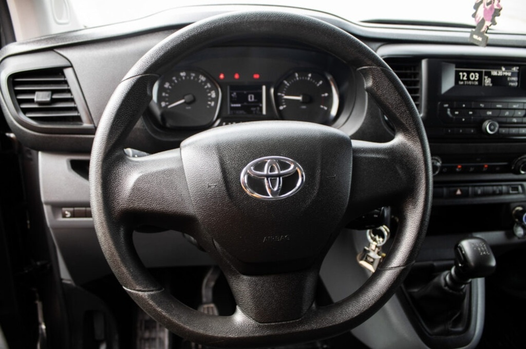 Toyota Proace 110kW (2019) - 12