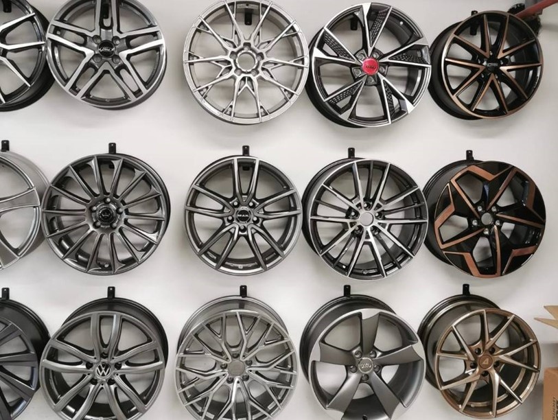 Škoda, Vw, Seat alu disky R19 5x112 ET52 8,5J 1200 - 12