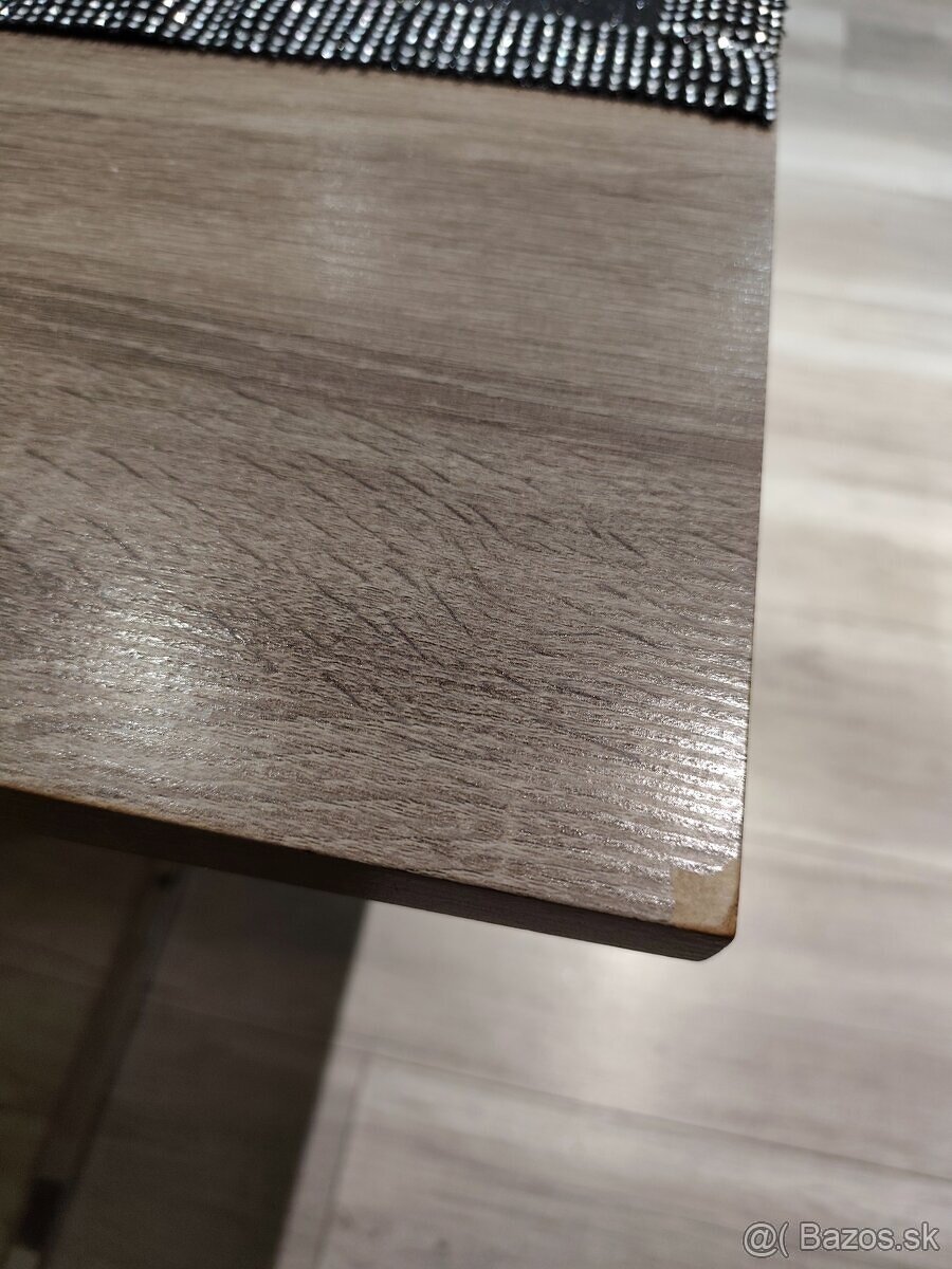 Jedálenský stôl - 12