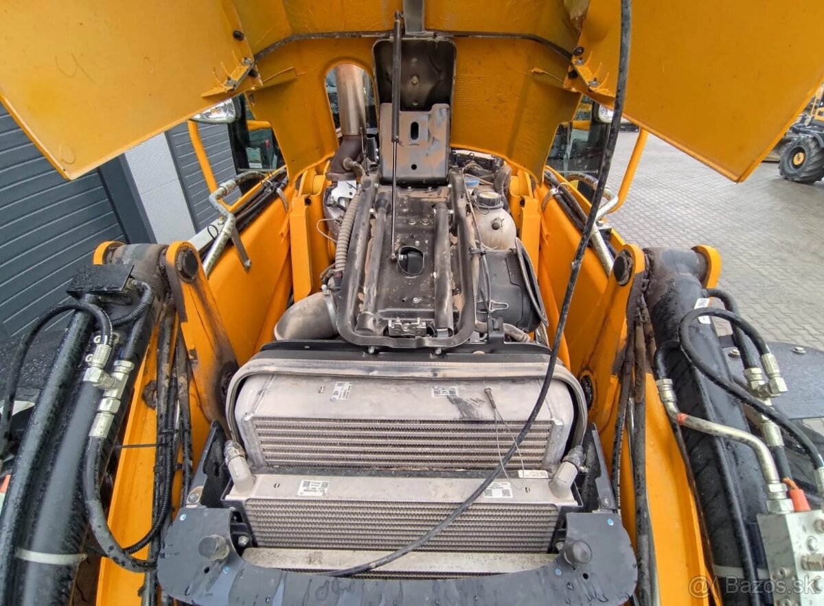 JCB 5CX Sitemaster PRO - 12