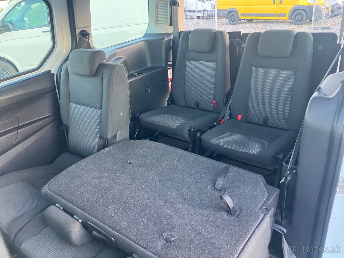 Ford Tourneo Connect 1,6 TDCI,7-miestne - 12