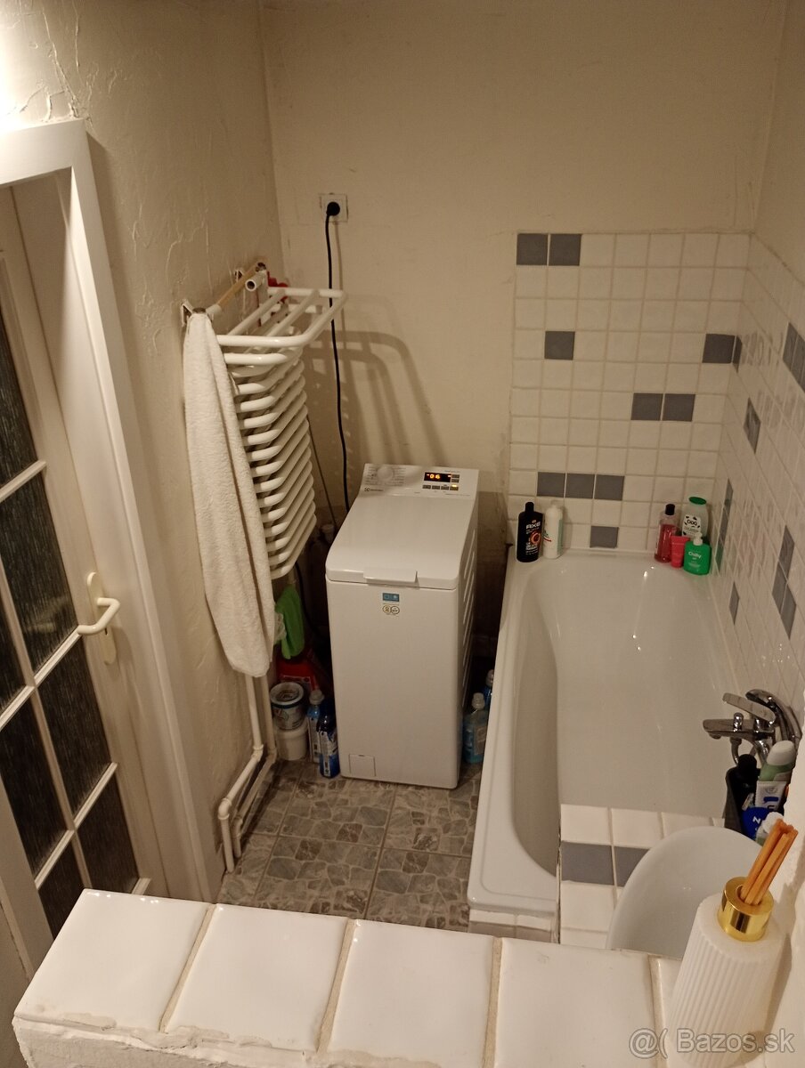 2izbový byt (prerobený na 3i)centrum SNV - 12