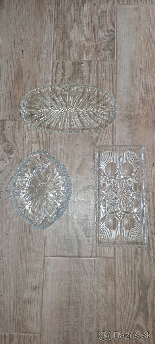 Keramicke supravy, brusene sklo a podnosy - 12