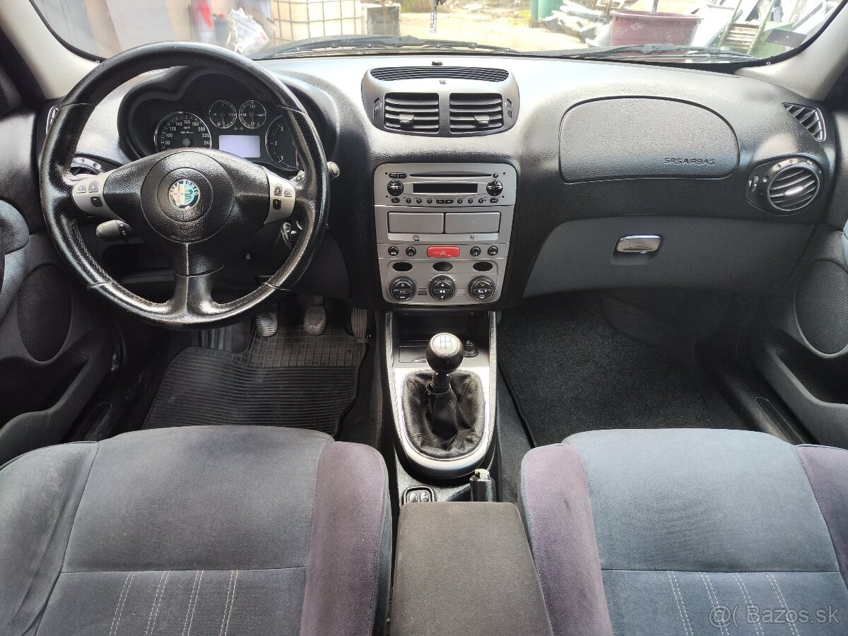 Alfa Romeo 147 JTD 85kW - 12
