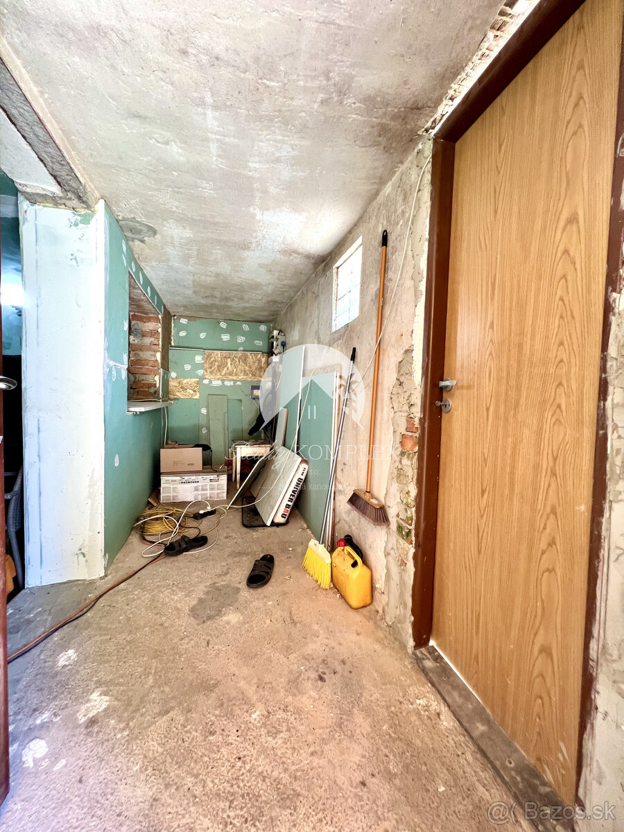 Reality KOMPLEX s.r.o. ponúka na PREDAJ viničný domček s pri - 12