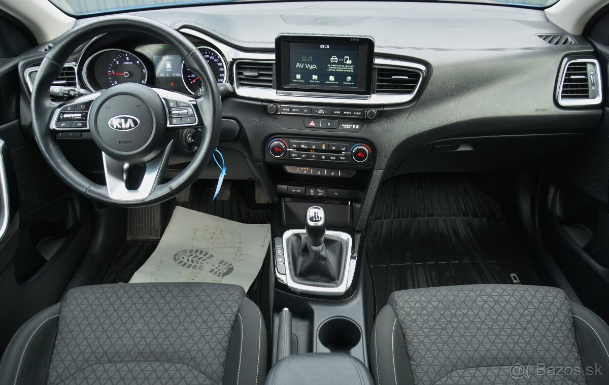KIA Cee’d 1.60 CRDi, SR voz, 1. majiteľ, GOLD - 12