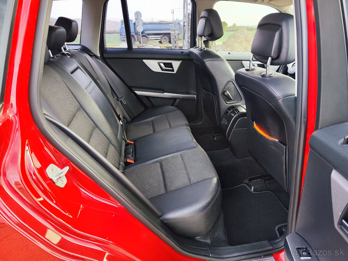 Mercedes-Benz GLK 220 CDI BlueEFFICIENCY 4MATIC A/T - 12