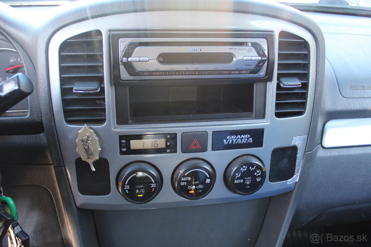 Suzuki Grand Vitara 1.6 VX ABS A/C - 12